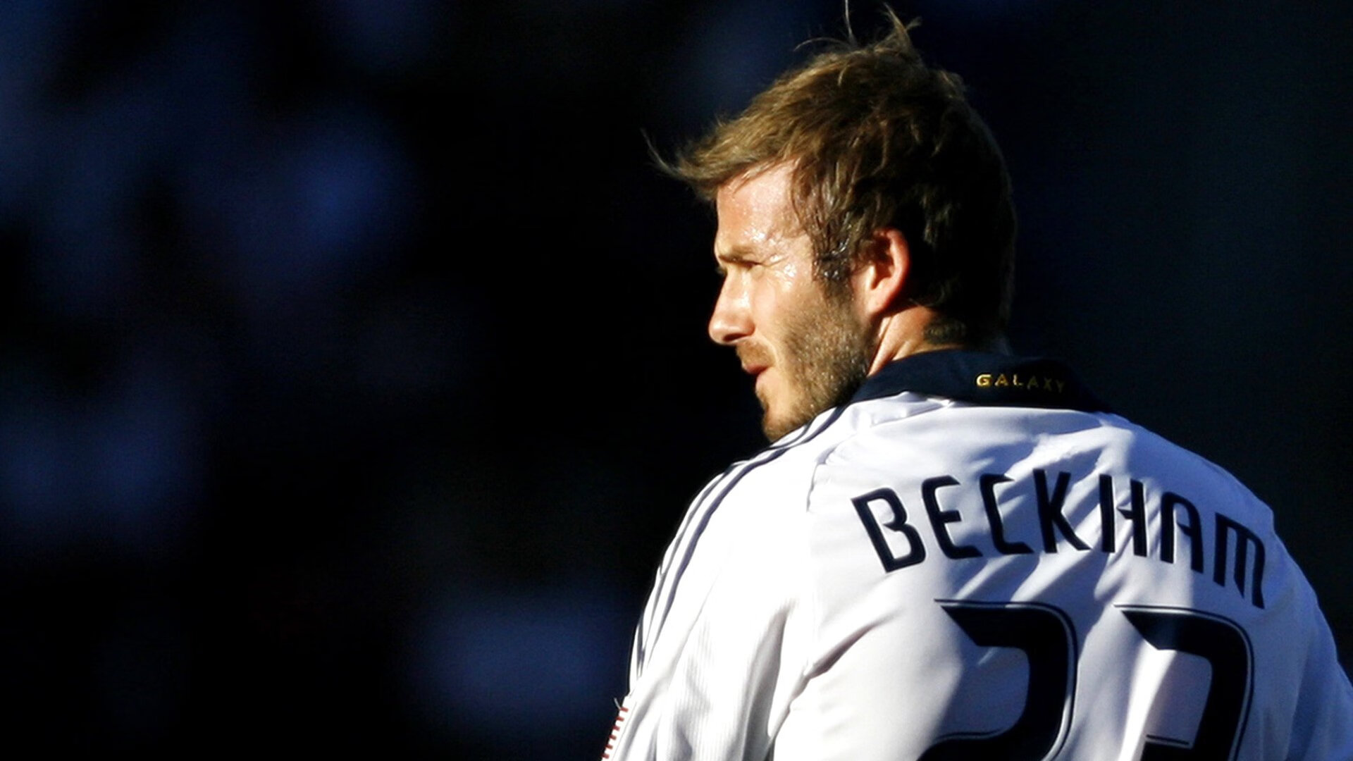 本菲卡主帅调整战术阵型，本菲卡队