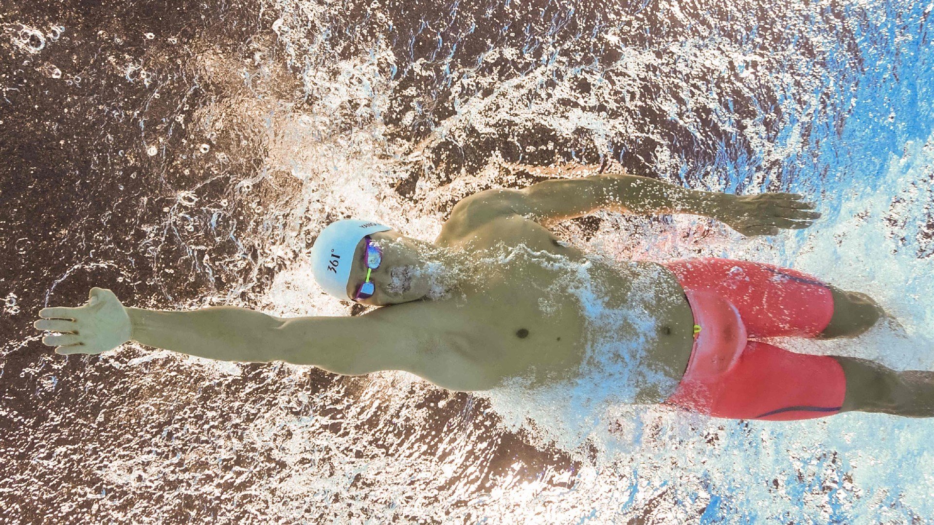 法国大胜保加利亚,锁定欧锦赛强席位,法国对保加利亚4比1